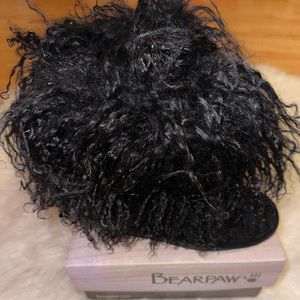 Toddler kids bear paw boots. Size 10.